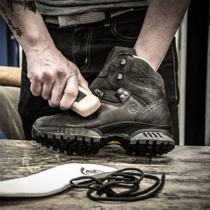 neottoyage-chaussure-randonnee-300x300